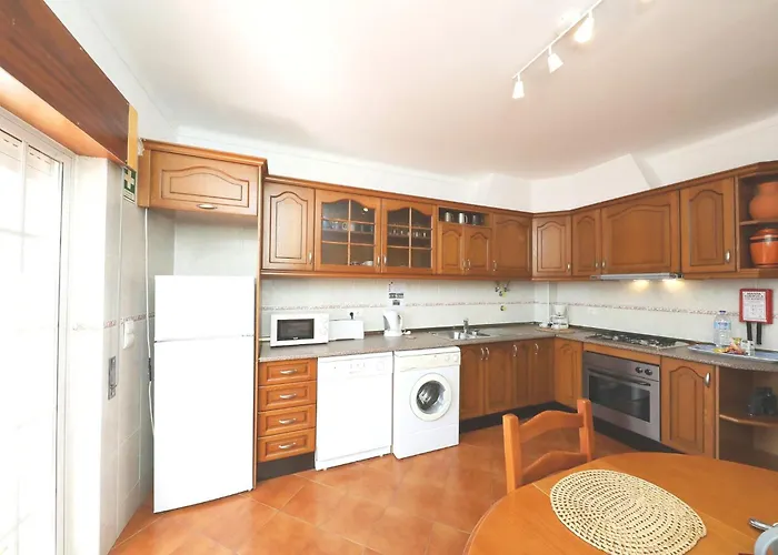 Josie-cosy 2 Bed In Town Centre