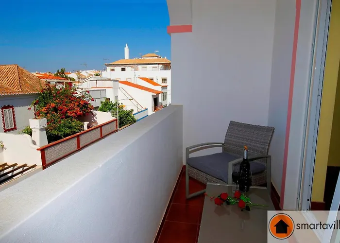 Josie-cosy 2 Bed In Town Centre